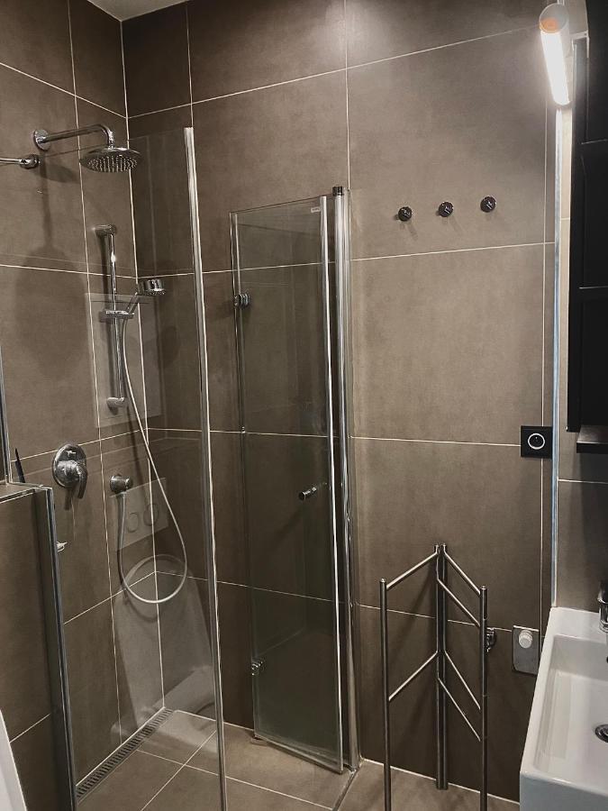 Studio Apartment In Center Брно Экстерьер фото